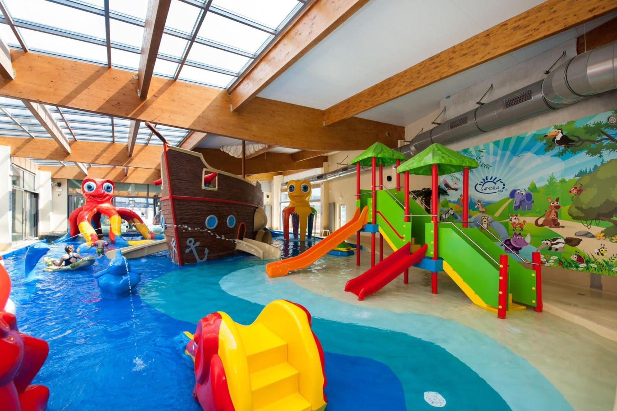 Apartamenty Makadamia ニエホジェ エクステリア 写真